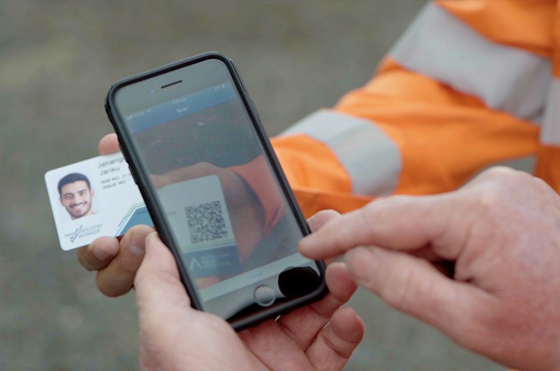 Smartcard being scanned